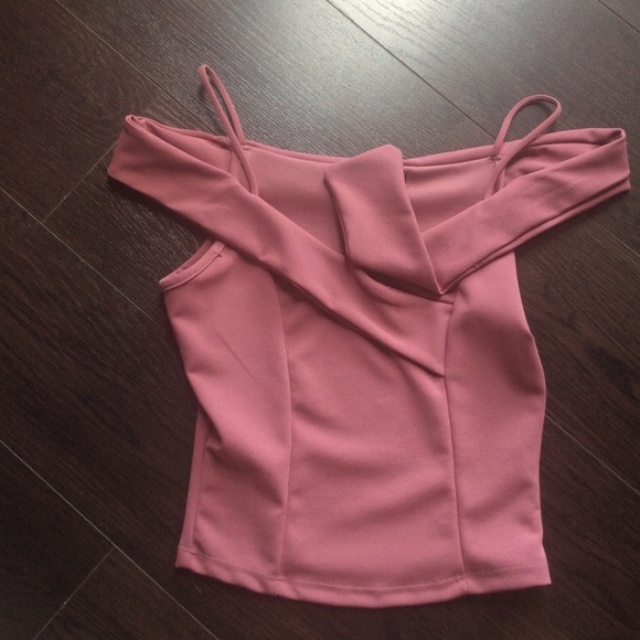 Mauve Off the Shoulder Midriff - Picture 3 of 4